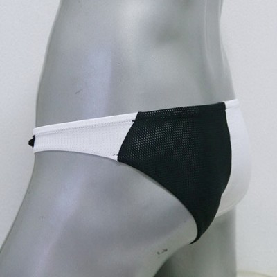 กางเกงในชาย Bikini สีดำ-ขาว สวมใส่แล้วกระชับตัว รัดตัว สบายตัว และดูเซ็กซี่อีกแบบ เนื้อผ้า Spandex 100% :A071