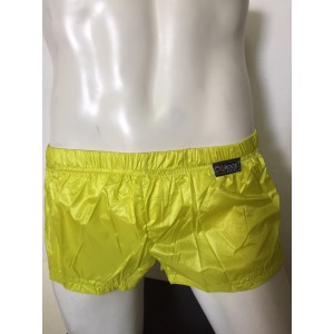 Boxer Short จาก X-Rock สีดำผ้ามัน ตัดขอบข้างด้วยแถบสีฟ้า เอวต่ำ ขาสั้น สูงเพียงหนึ่งคืบ ผ้า UV Gelanots :A-BOX-BK-SB