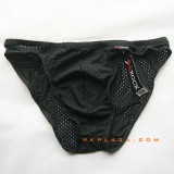  กางเกงในชาย X-Rock สีดำ ผ้าสเปนเดกซ์ใส่สบาย รุ่นรูกว้าง มีรูระบายใหญ่ๆ ทั้งตัว ใส่แล้วดูดีเหมือนนายแบบในรูป 