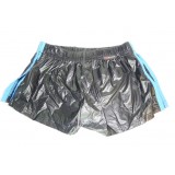  Boxer Short จาก X-Rock สีดำผ้ามัน ตัดขอบข้างด้วยแถบสีฟ้า เอวต่ำ ขาสั้น สูงเพียงหนึ่งคืบ ผ้า UV Gelanots...